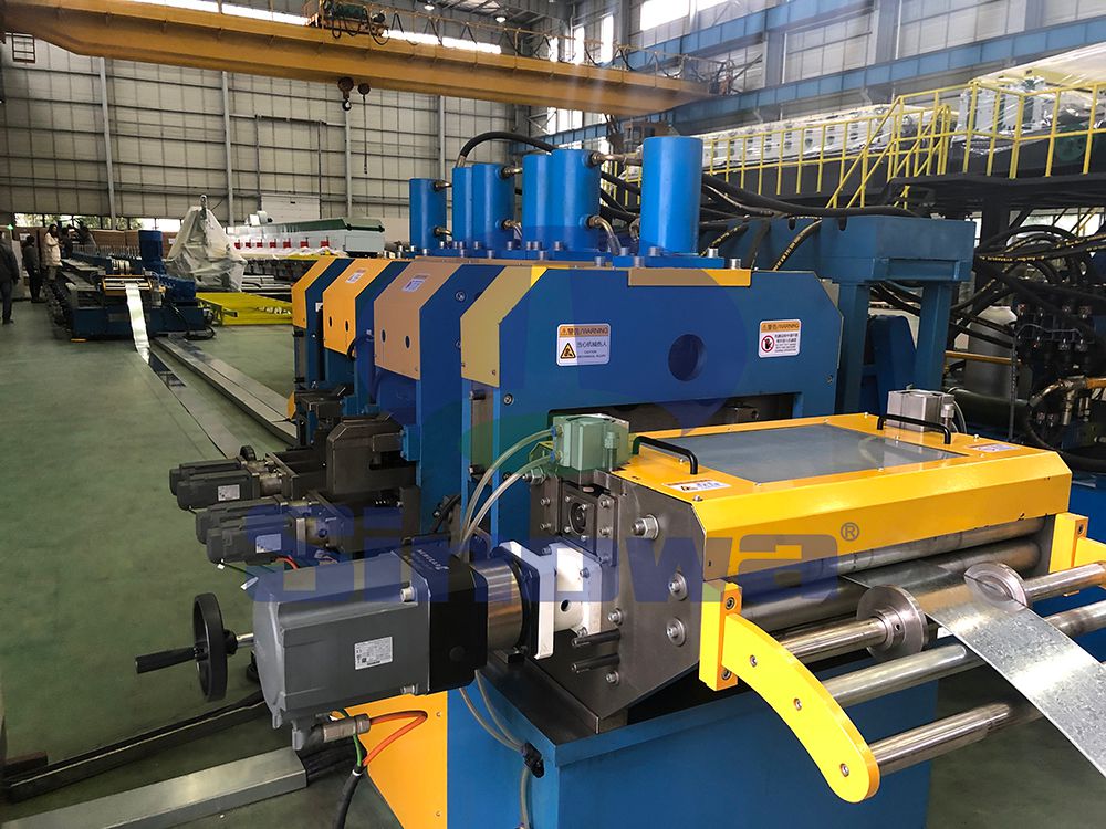 Purline roll forming machine