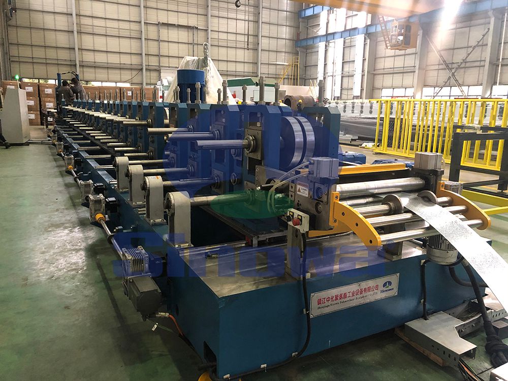 Purline roll forming machine